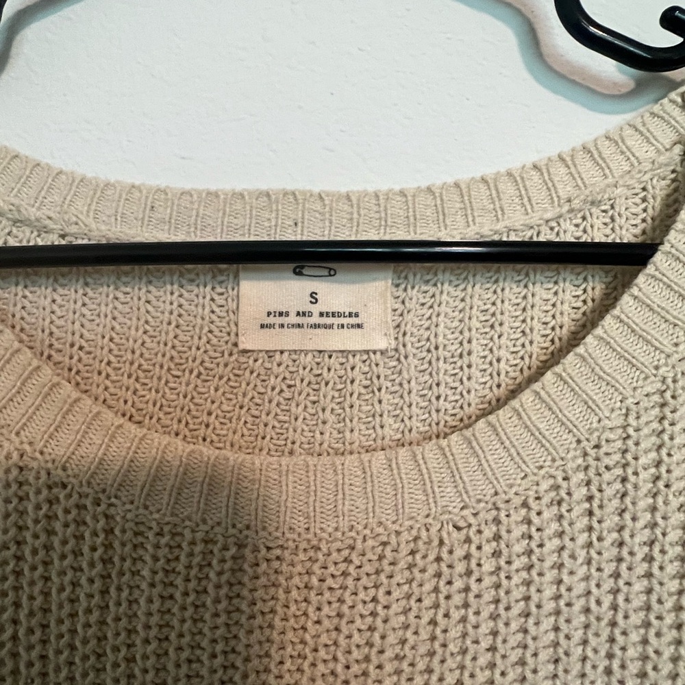 Urban outfitters sweater - Picture 3 of 3